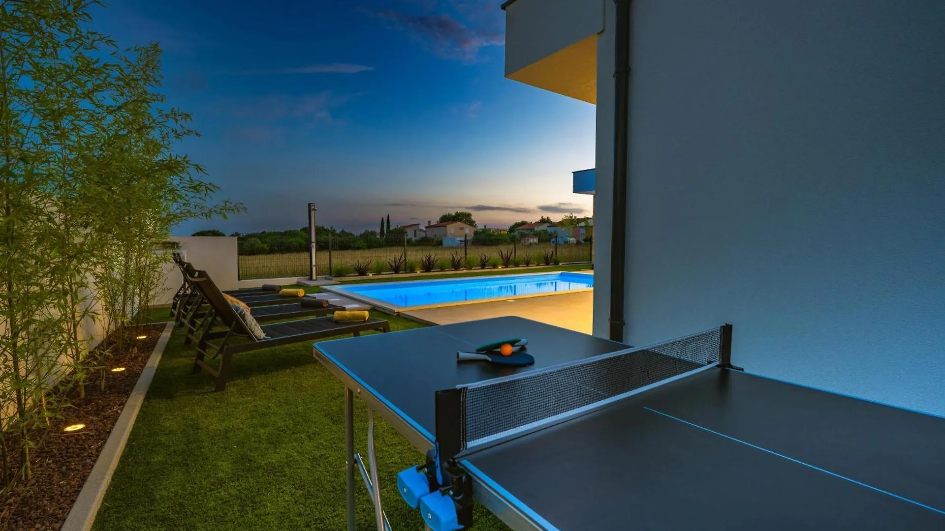 Villa Aura Pula 0*,